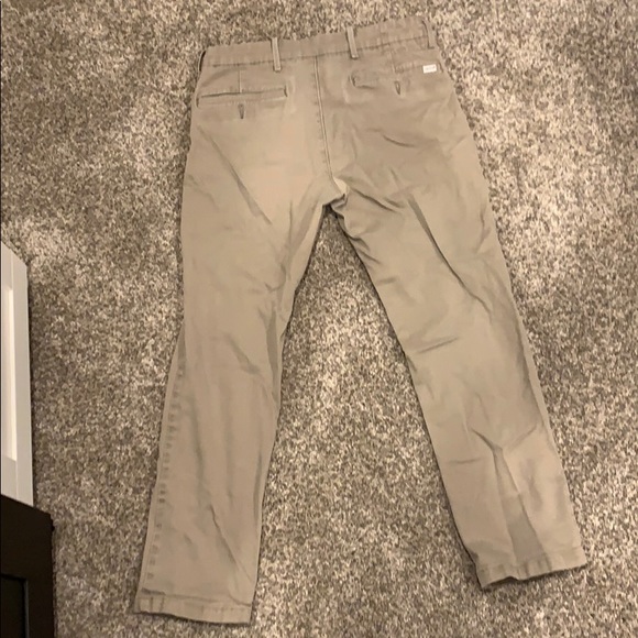 2 Levi’s Khakis - Picture 5 of 6